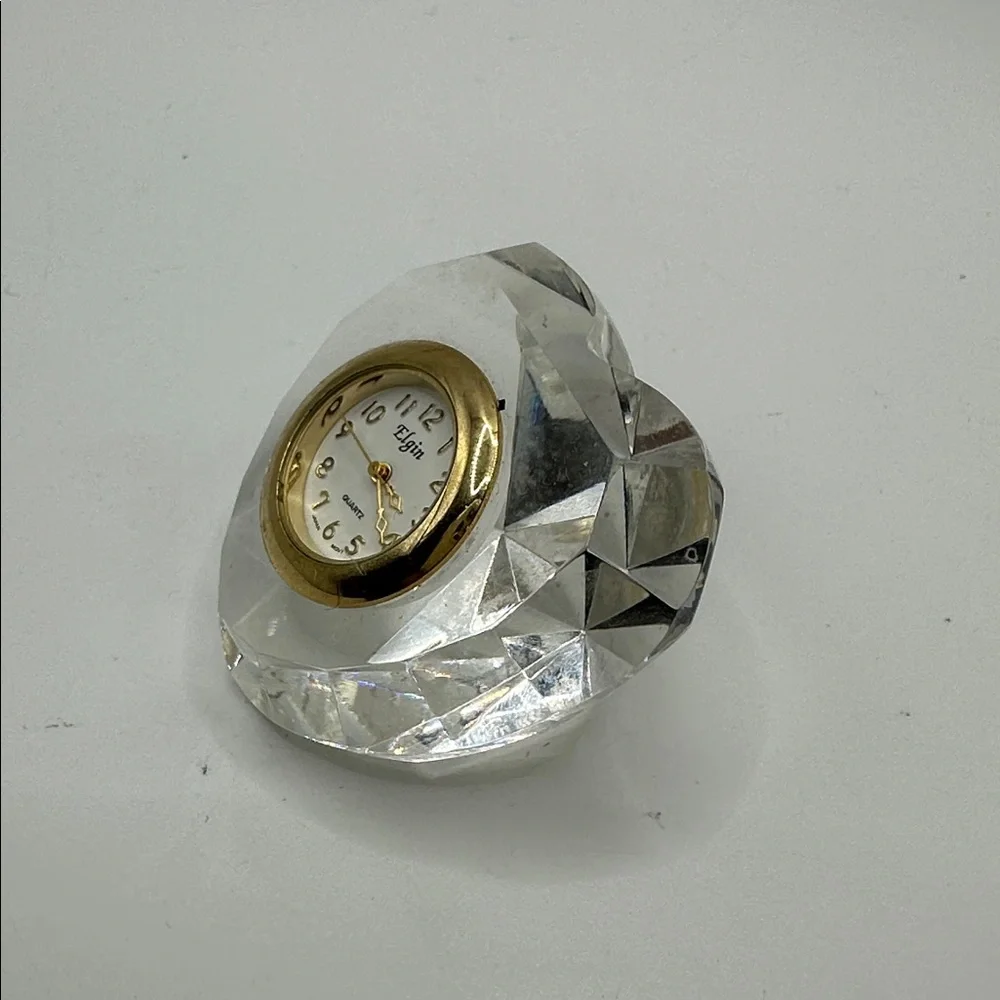 Elgin heart-shaped crystal desk clock.